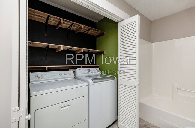 Building Photo - 14440 Briarwood Ln