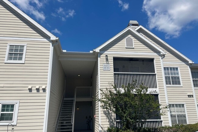 Building Photo - 828 Amelia Lakes