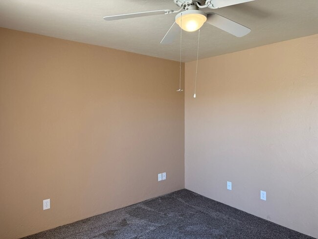 Building Photo - 2165 Elkhorn Dr