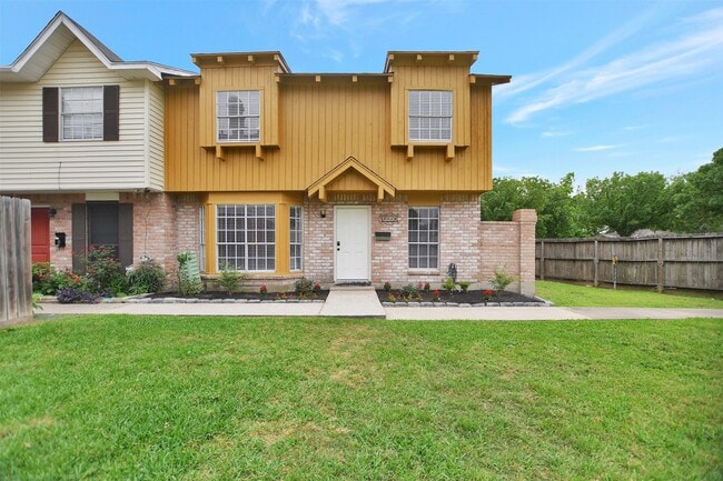 Primary Photo - 3826 Willow Springs Ln