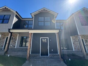 Building Photo - 1st Months Rent Free - Sunburst Villa Luxury Townhouse