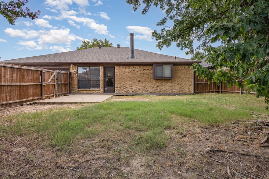 Building Photo - 1537 Winter Park Ln