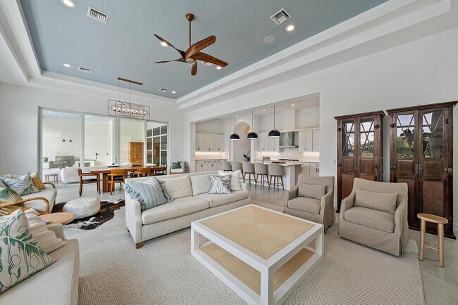 Building Photo - 8270 SE Pennock Trail