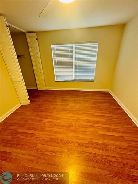 Building Photo - 805 W Oakland Park Blvd