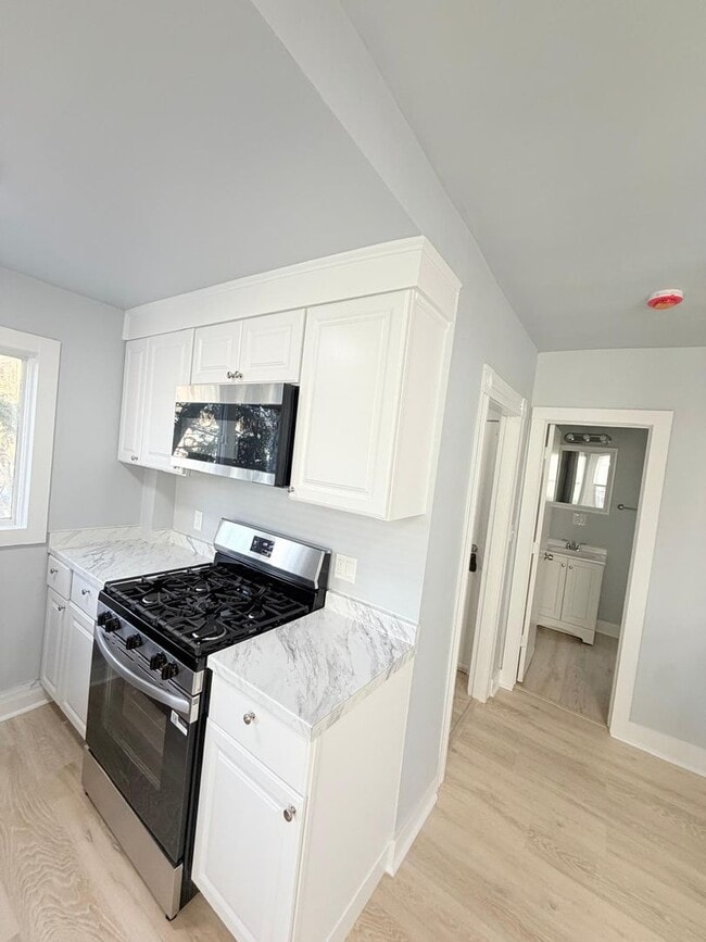 Building Photo - 39 Farren Ave