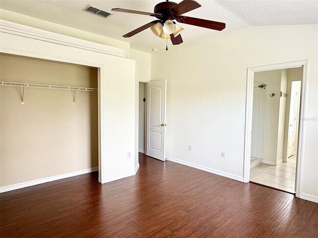 Building Photo - 1535 Broken Oak Dr