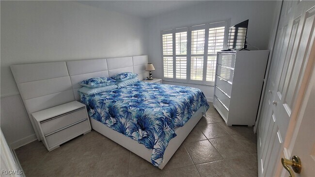 Building Photo - 1827 SE 41st St