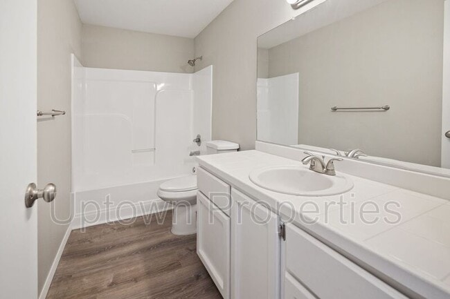 Building Photo - 978 SW 208th Pl
