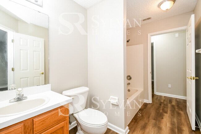 Building Photo - Experience the Lifestyle awaiting you!