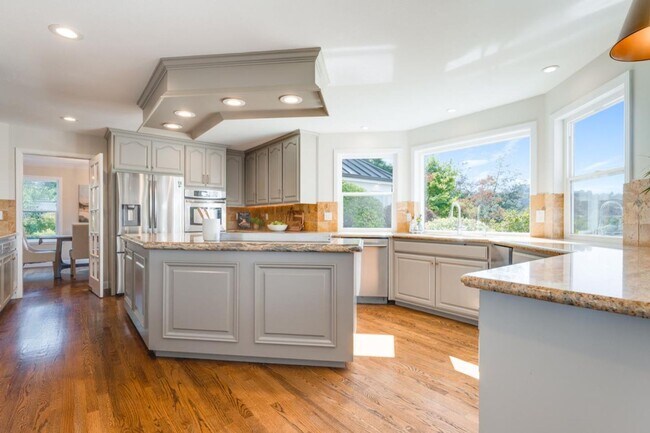 Building Photo - 5br/4ba Home - Luxury Country Living Minutes to Capitola & Soquel Village