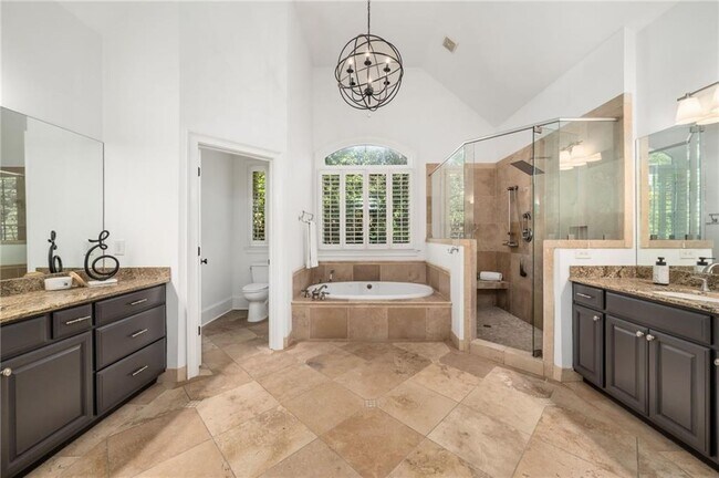 Building Photo - 4715 Westfield Dr NE