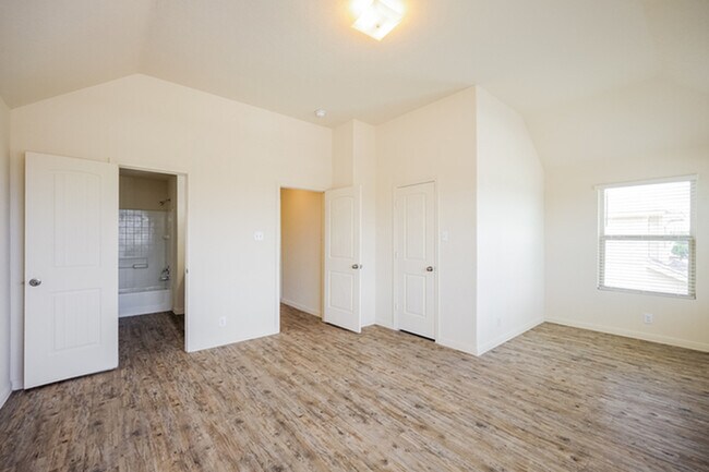 Building Photo - 4911 War Horse Dr