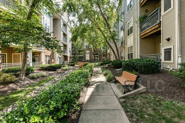Building Photo - 3021 Nicosh Cir