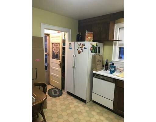 Building Photo - 152 Chestnut Hill Ave