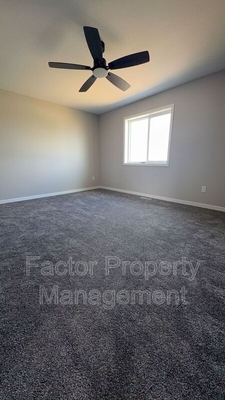 Building Photo - 3214 Scotch Ln
