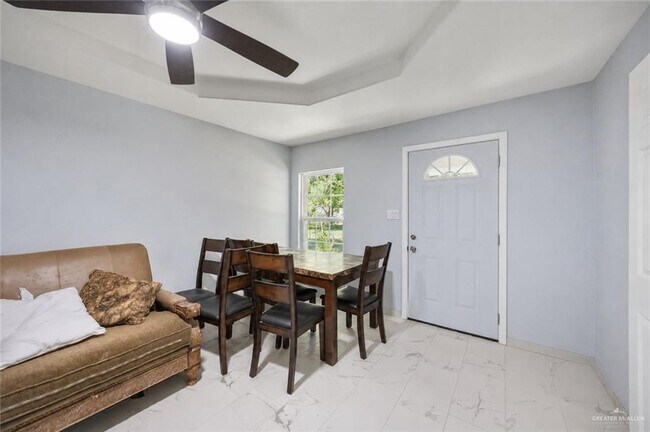 Building Photo - 14 North St