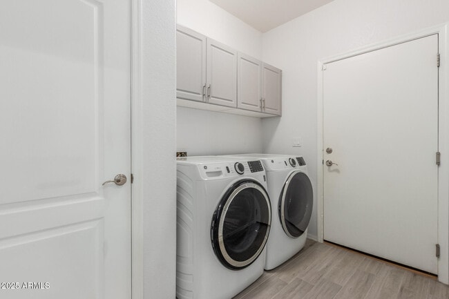 Building Photo - 295 N Rural Rd