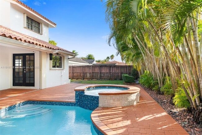 Building Photo - 5424 SW 154th Pl