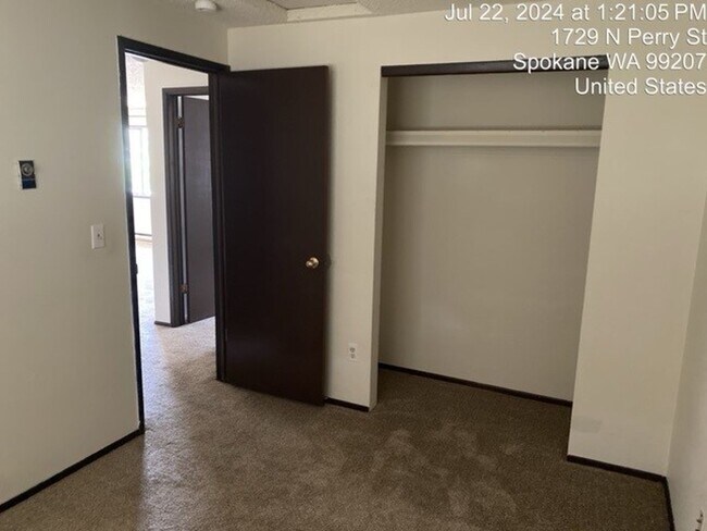 Building Photo - 1725 N Perry~+