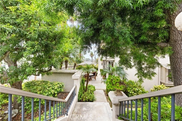 Building Photo - 1 Sea Cove Ln