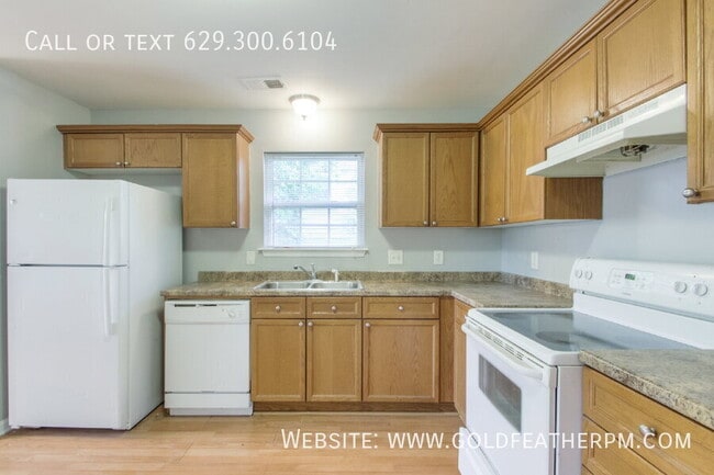 Building Photo - 2116 14th Ave N