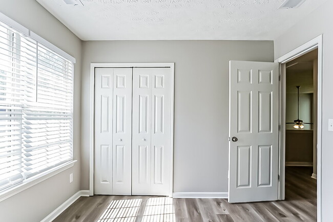 Building Photo - 7144 Springchase Way
