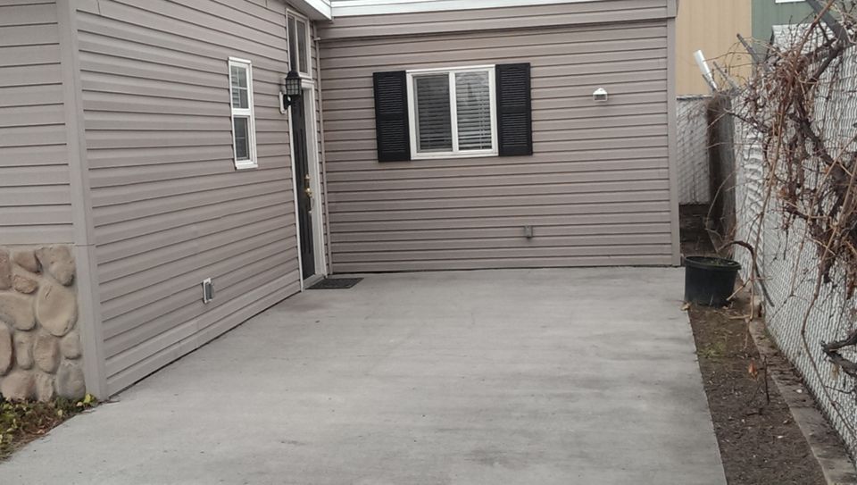 Front of B Unit - 361 East State Street