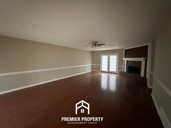 Building Photo - 8842 Aspen View Cove