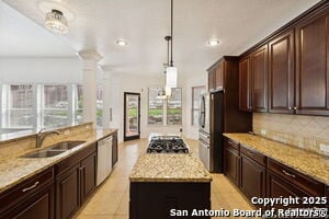 Building Photo - 18530 Canoe Brk
