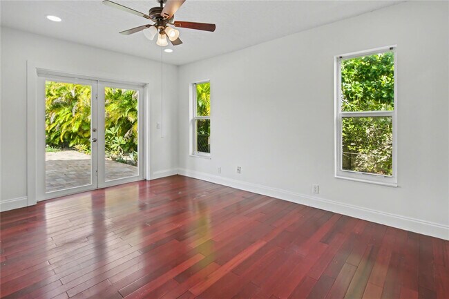 Building Photo - 8619 SW 51st St