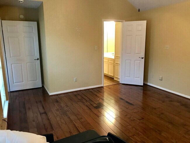 Building Photo - 7996 Pecan Dr