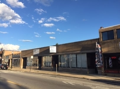 Primary Photo - 5633 W 63rd St