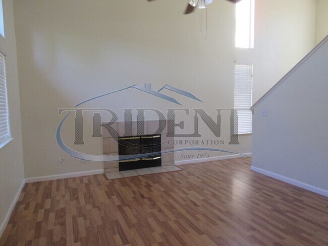 Building Photo - 1670 Wildflower Cir