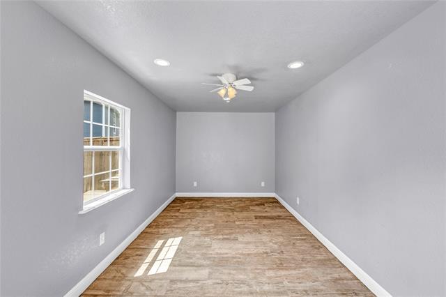 Building Photo - 900 Doral Cir