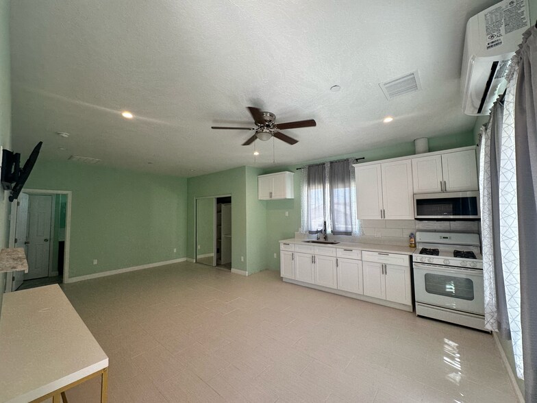 Building Photo - 18189 Kalin Ranch Dr