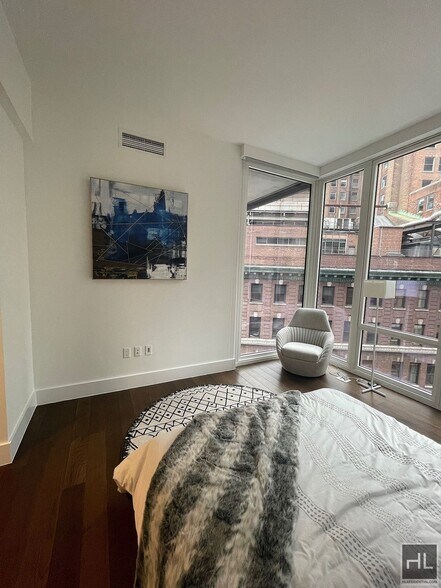 Building Photo - East 44th Street