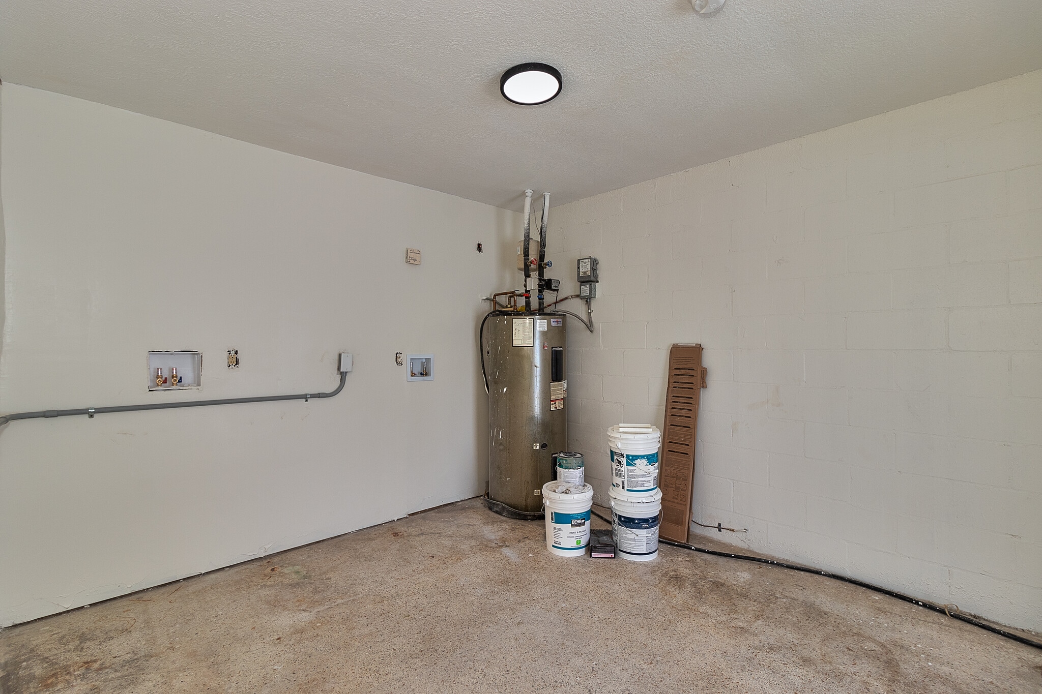 Building Photo - 508 91st Ave N