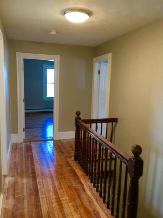 Building Photo - Trump Property