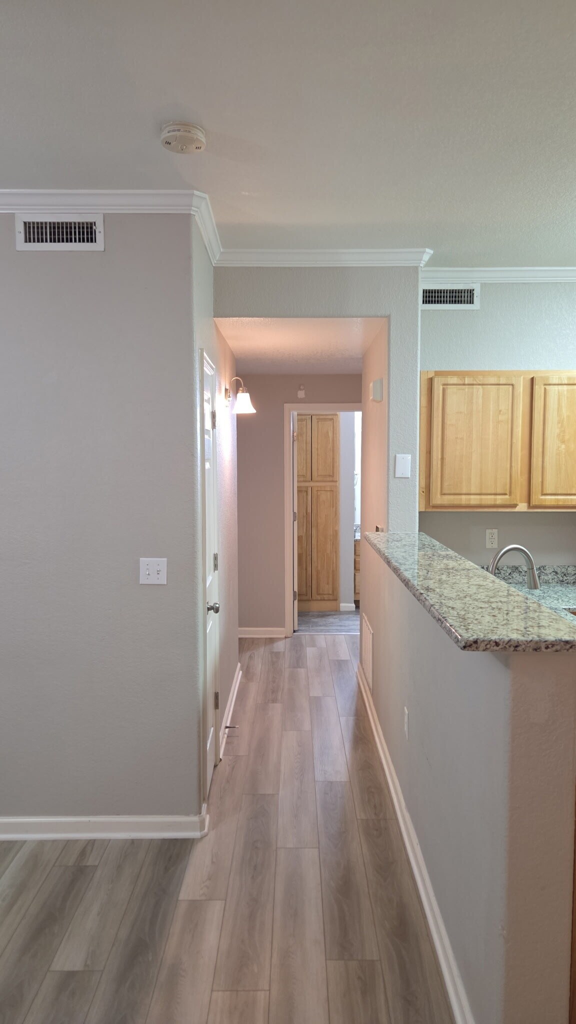 Building Photo - 4875 S Balsam Way