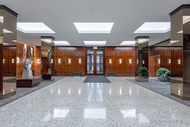 Building Photo - 535 N Michigan Ave