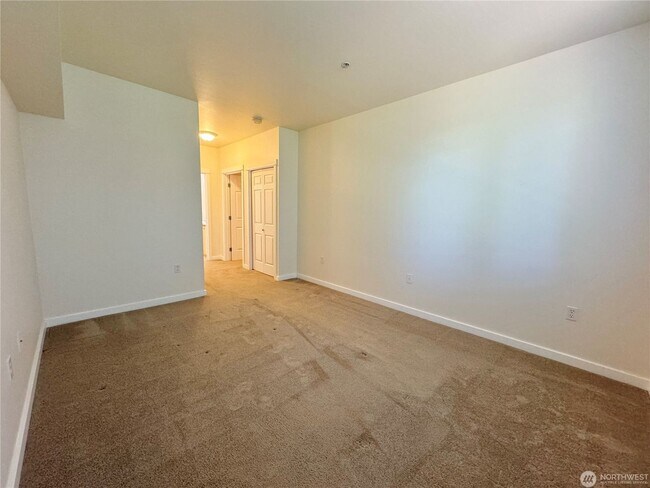 Building Photo - 2bd/2ba Newcastle Condo