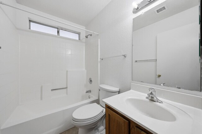 Building Photo - 18837 N 43rd Pl