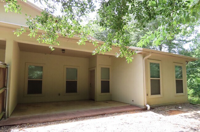 Building Photo - 2434 Haverhill Dr