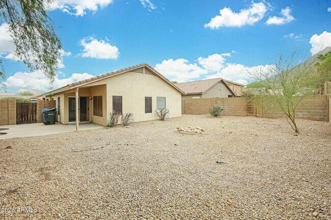 Building Photo - 6431 W Chisum Trail