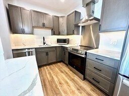 Building Photo - 21 Summer St