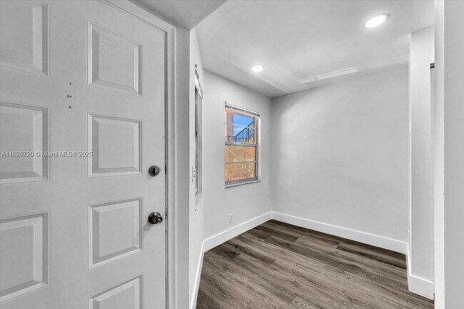 Building Photo - 1201 SW 128th Terrace