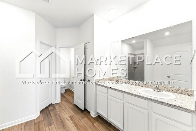 Building Photo - 1151 Amy Dr