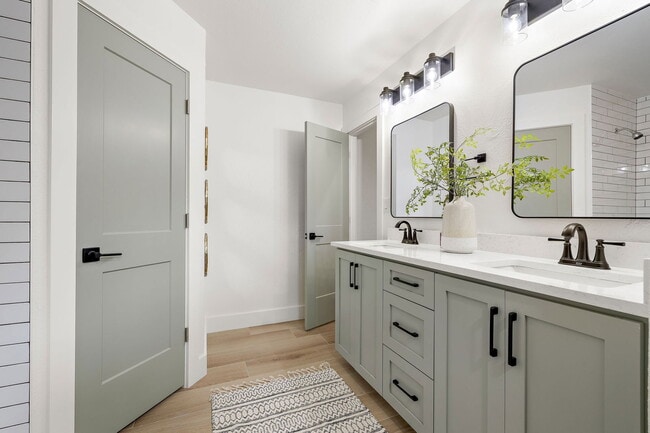 Building Photo - 10418 Doc Holliday Trail