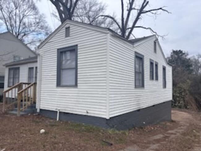 Building Photo - 4052 N State St