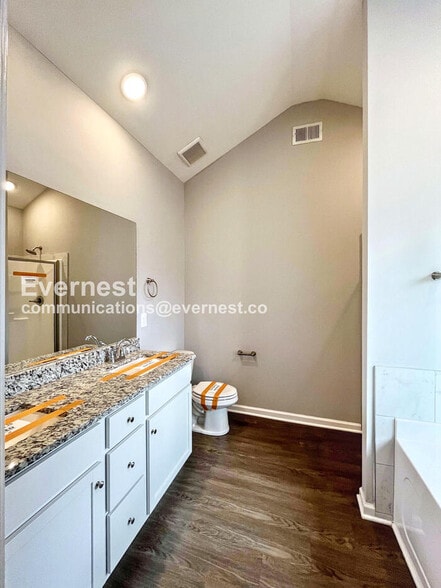 Building Photo - 1022 Echo Rdg Rd